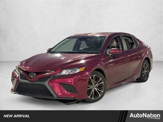 Used 2018 Toyota Camry SE video 1
