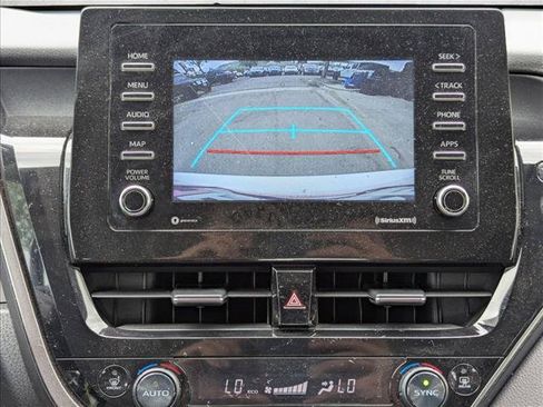 Used 2022 Toyota Camry LE FWD image 13