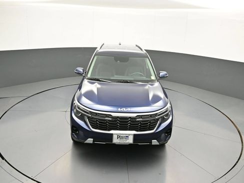Certified 2025 Kia Seltos EX AWD/4WD image 33