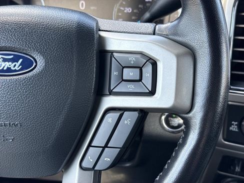 Used 2022 Ford F350 Lariat w/ Lariat Ultimate Package AWD/4WD image 13