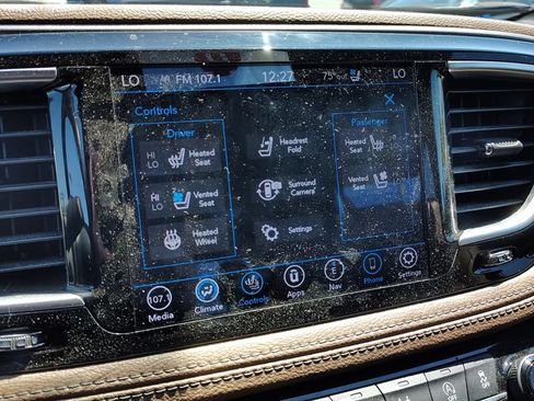 Used 2020 Chrysler Pacifica Limited w/ Advanced Safetytec Group FWD image 15