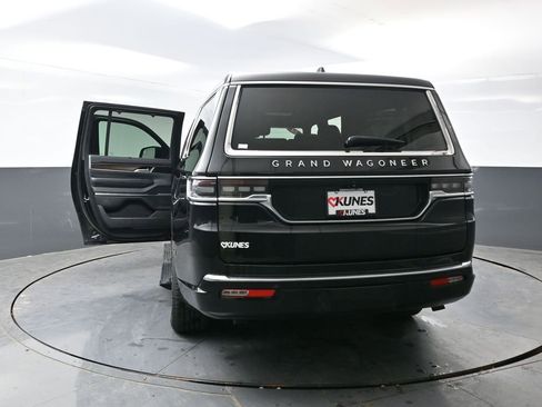Used 2024 Jeep Grand Wagoneer L 4WD image 61