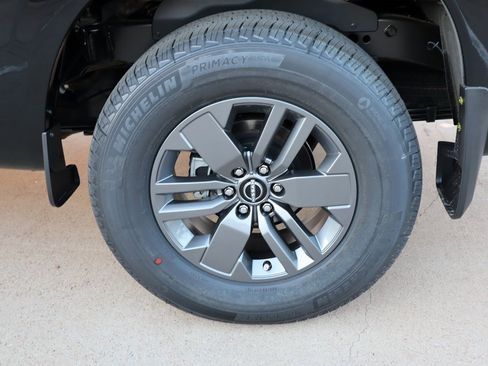 New 2026 Nissan Frontier SV w/ SV Convenience Package image 9