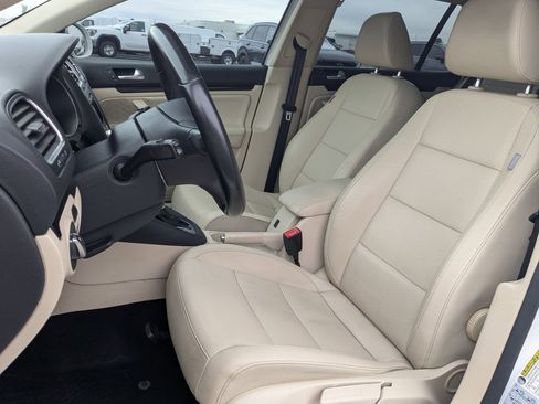 Used 2013 Volkswagen Jetta TDI image 26