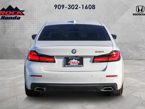Used 2021 BMW 530i w/ Premium Package image 5