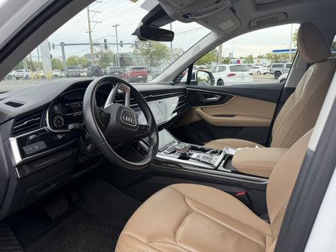 Used 2023 Audi Q7 3.0T Premium Plus w/ Premium Plus Package AWD/4WD image 6