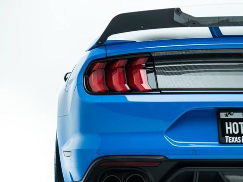 Used 2022 Ford Mustang GT Premium w/ GT Performance Package RWD image 17