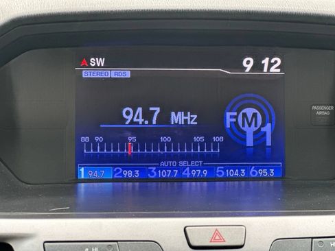 Used 2011 Honda Odyssey EX-L image 23