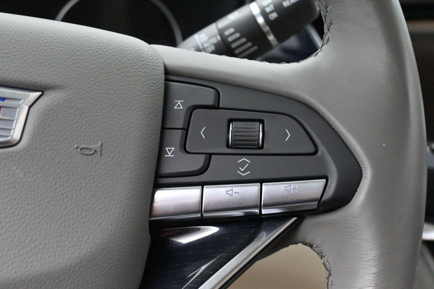 Certified 2024 Cadillac XT6 Premium Luxury AWD/4WD image 21