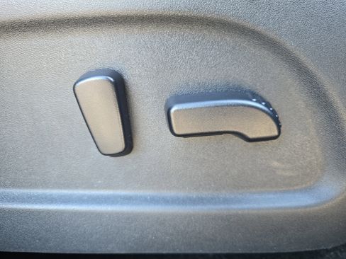 Used 2019 Nissan Murano SV image 24