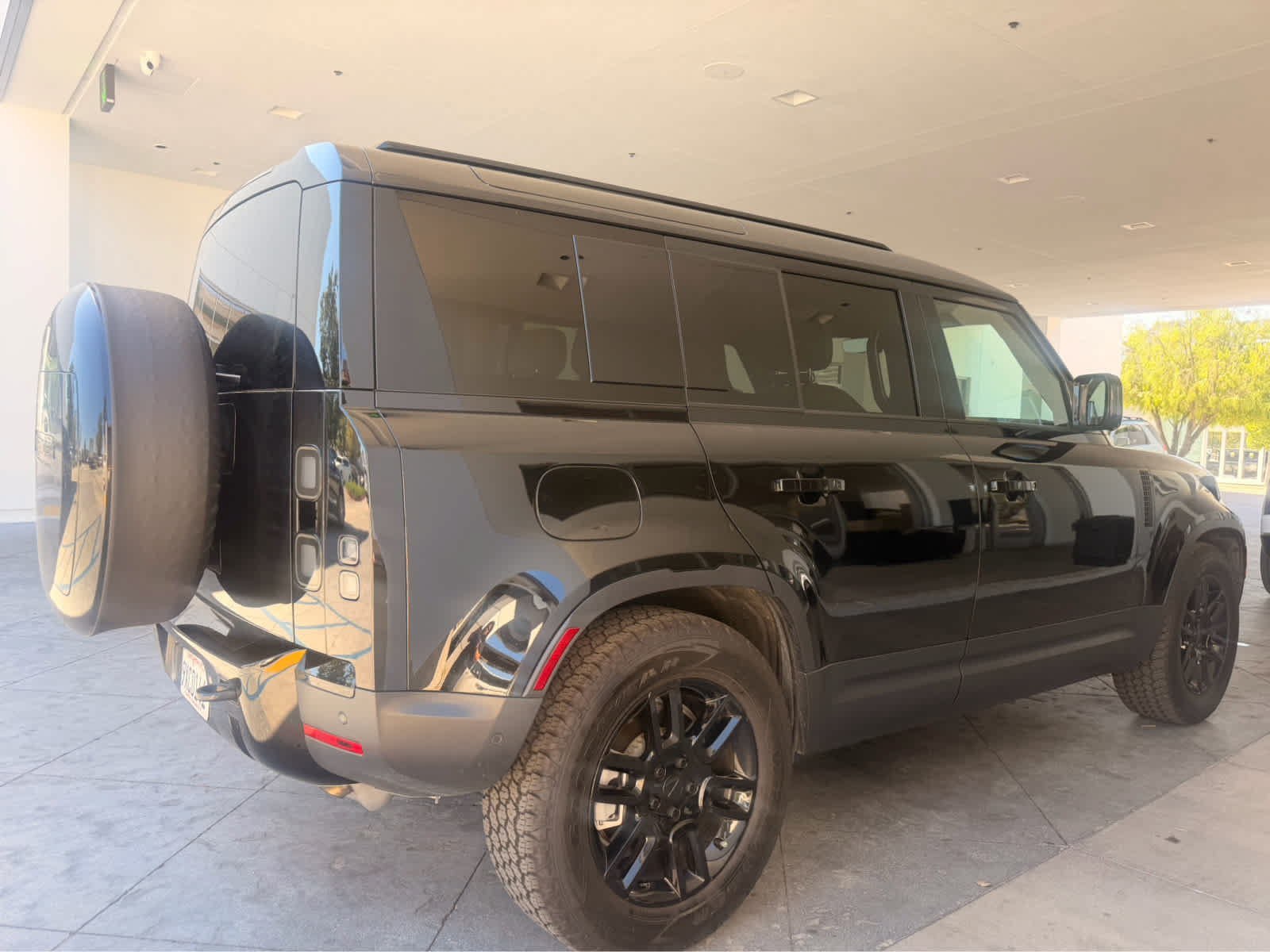 Used 2026 Land Rover Defender 110 S AWD/4WD image 4