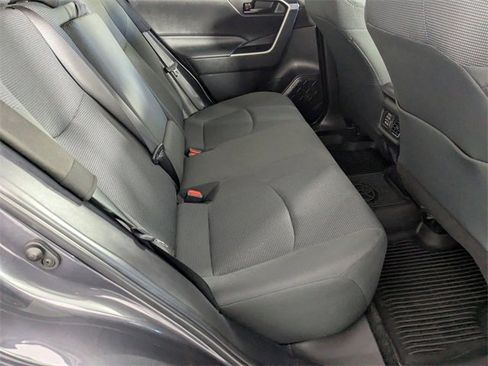 Used 2022 Toyota RAV4 LE image 24