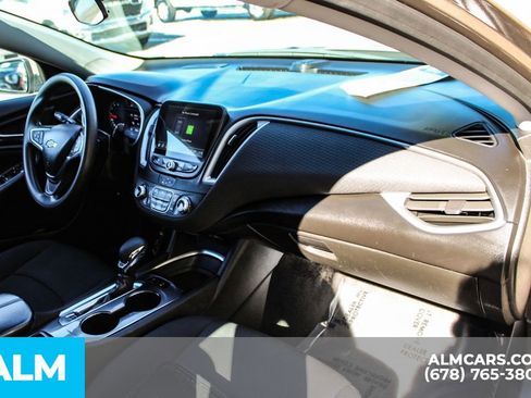 Used 2024 Chevrolet Malibu LT image 22