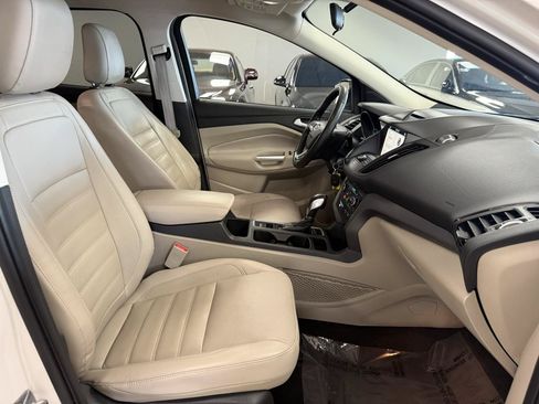 Used 2018 Ford Escape SEL AWD/4WD image 20