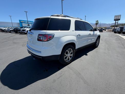 Used 2014 GMC Acadia SLT w/ Technology Package FWD image 3