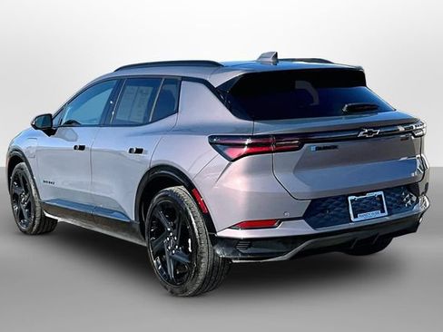 Certified 2024 Chevrolet Equinox EV RS FWD image 11