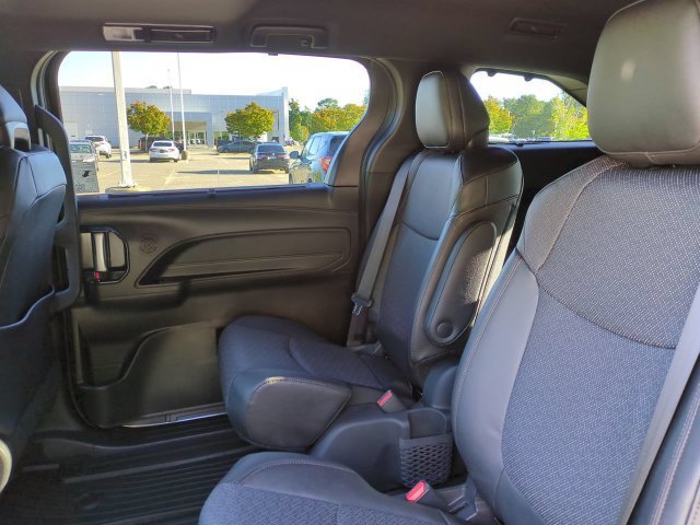 New 2026 Toyota Sienna Limited AWD/4WD image 14