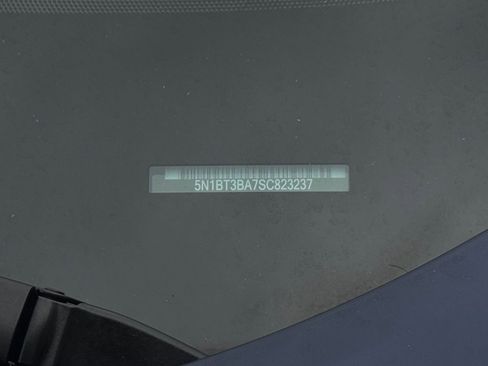 Used 2025 Nissan Rogue SV FWD image 31