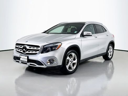 Used 2018 Mercedes-Benz GLA 250 4MATIC image 1