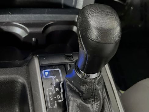 Used 2018 Toyota Tacoma SR5 image 23