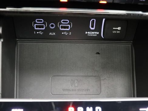 Used 2023 Jeep Grand Cherokee Overland w/ Luxury Tech Group IV image 26