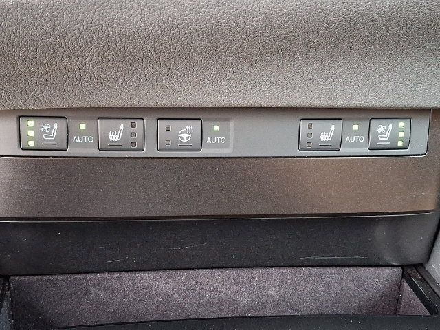 Used 2025 Lexus ES 350 w/ Premium Package FWD image 9