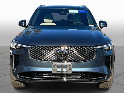 New 2026 Volvo XC90 B6 Plus w/ Protection Package Premier