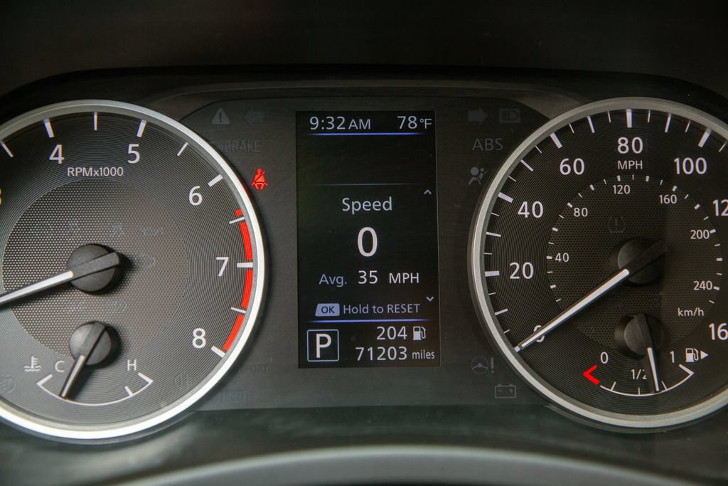 Used 2025 Nissan Sentra SV FWD image 17