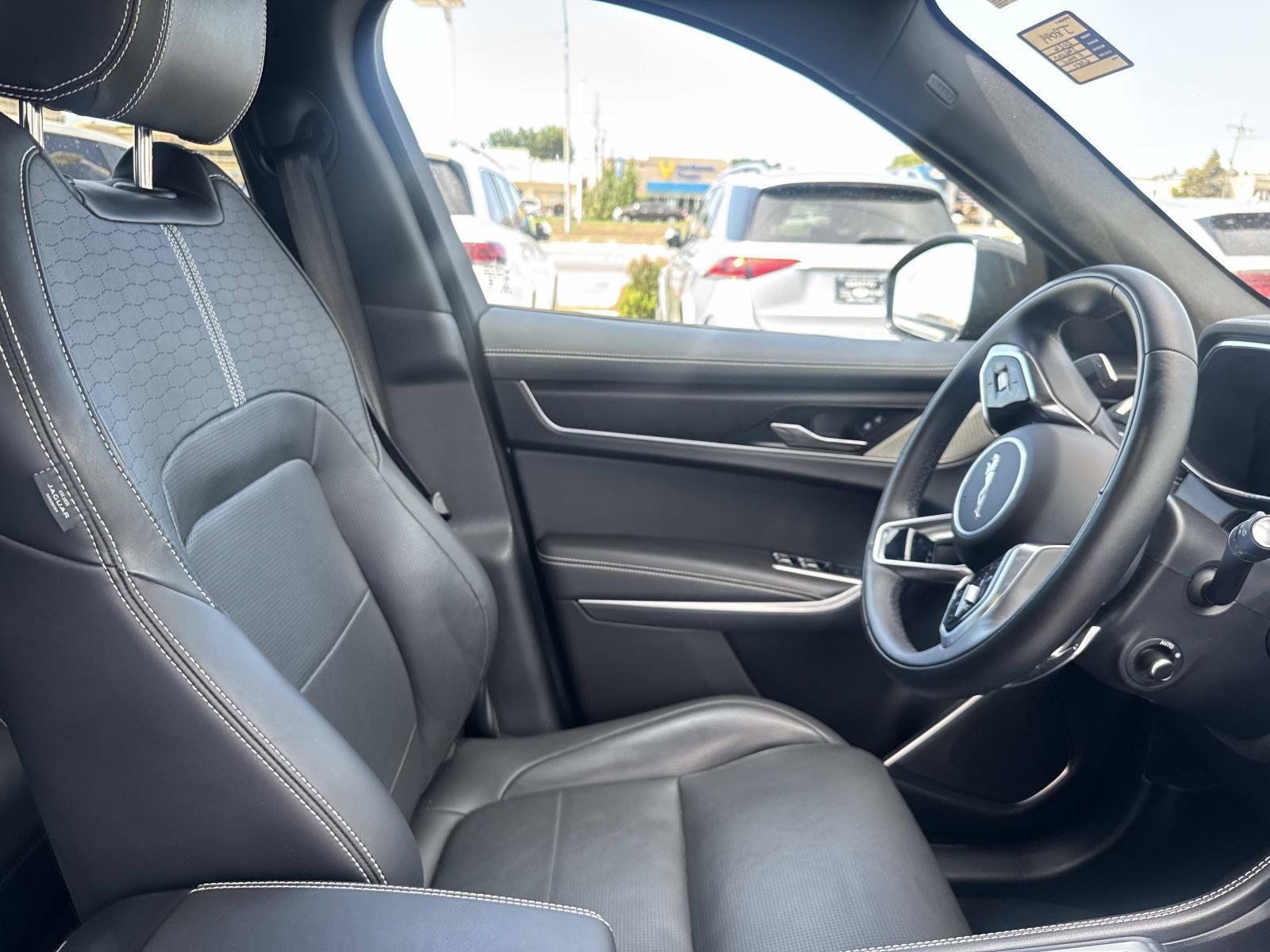 Used 2026 Jaguar F-PACE R-Dynamic S AWD/4WD image 11