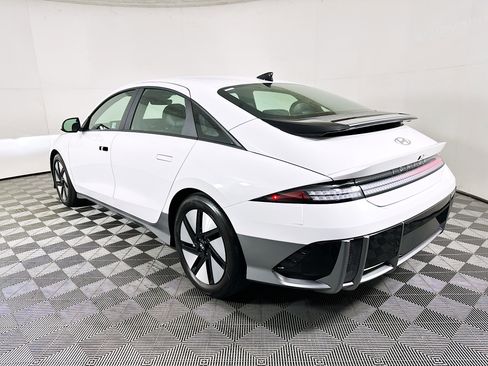 Used 2024 Hyundai Ioniq 6 SE image 5