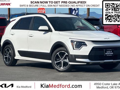 New 2026 Kia Niro LX image 1