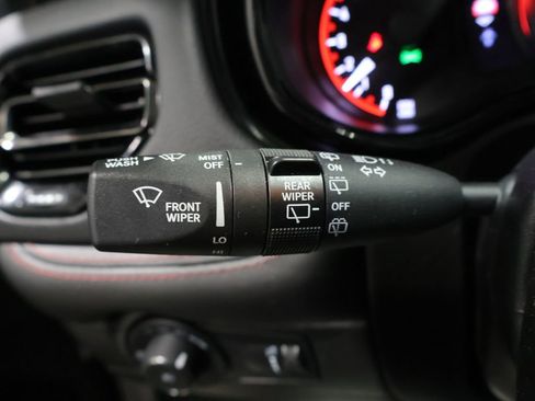 Used 2023 Dodge Durango GT image 39