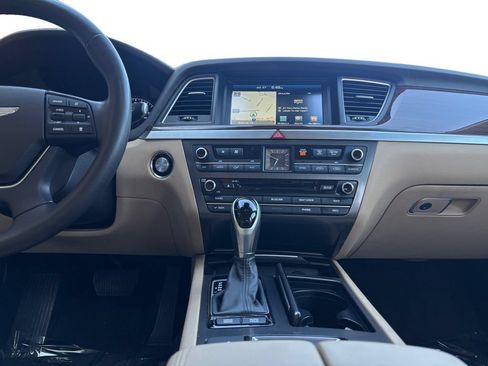 Used 2017 Genesis G80 3.8 RWD image 12