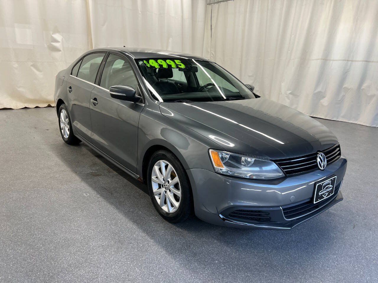 Used 2013 Volkswagen Jetta SE FWD image 3