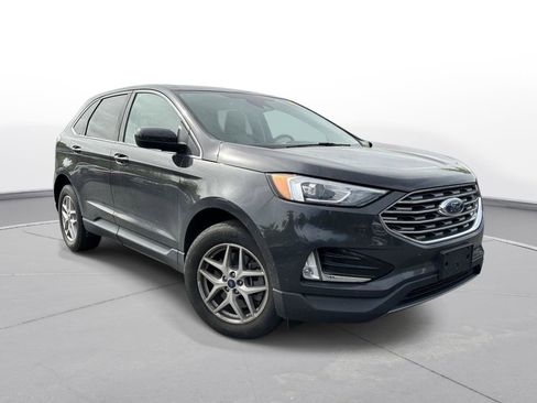 Used 2021 Ford Edge SEL w/ Cargo Accessory Package image 4