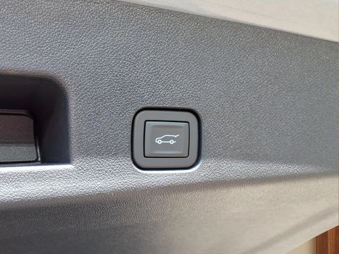 New 2026 Chevrolet Traverse LT w/ Driver Confidence Package FWD image 31