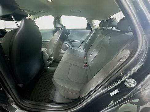 Used 2025 Kia K4 FWD image 28
