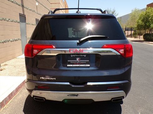 Used 2018 GMC Acadia Denali w/ Technology Package FWD image 4