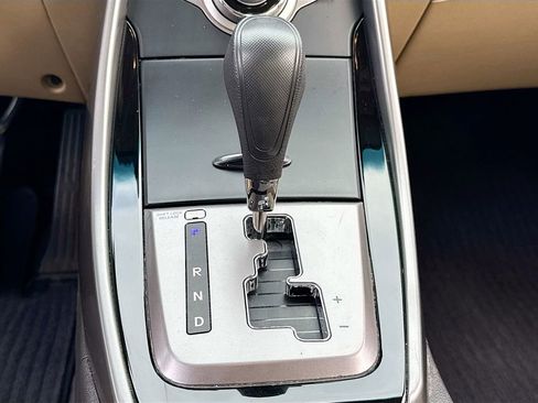 Used 2013 Hyundai Elantra GLS w/ Preferred Pkg image 14