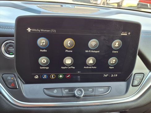 Used 2025 Chevrolet Blazer LT image 4