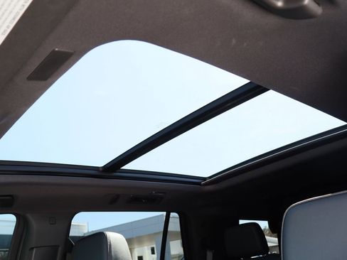 Used 2025 Chevrolet Tahoe RST w/ Comfort Package image 23