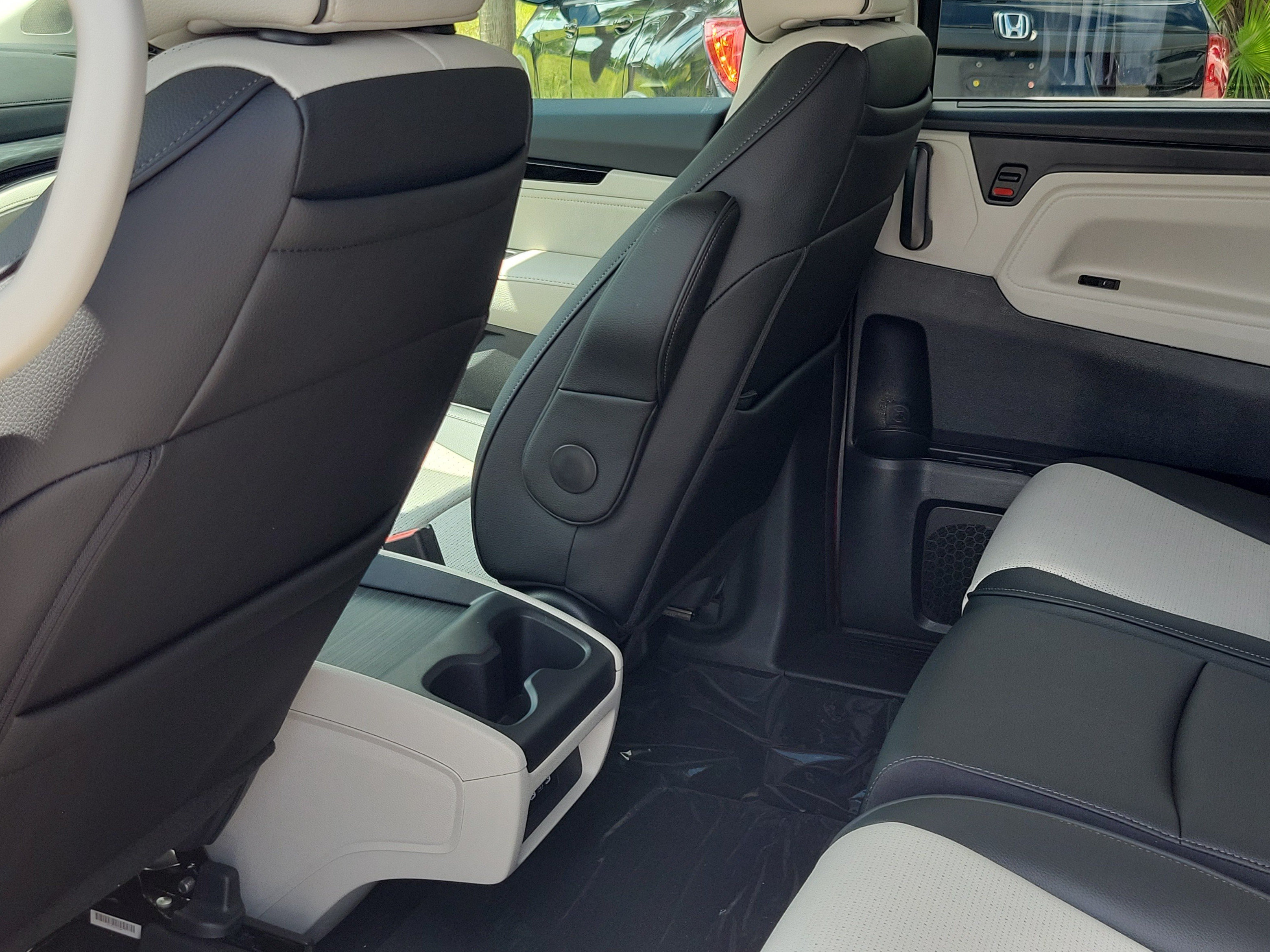 New 2026 Honda Odyssey Elite image 16