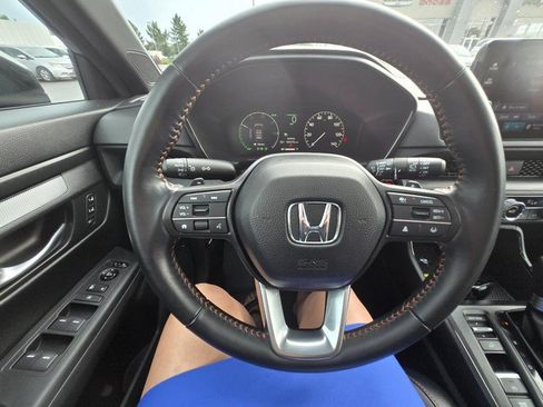 Used 2025 Honda CR-V Sport-L image 11