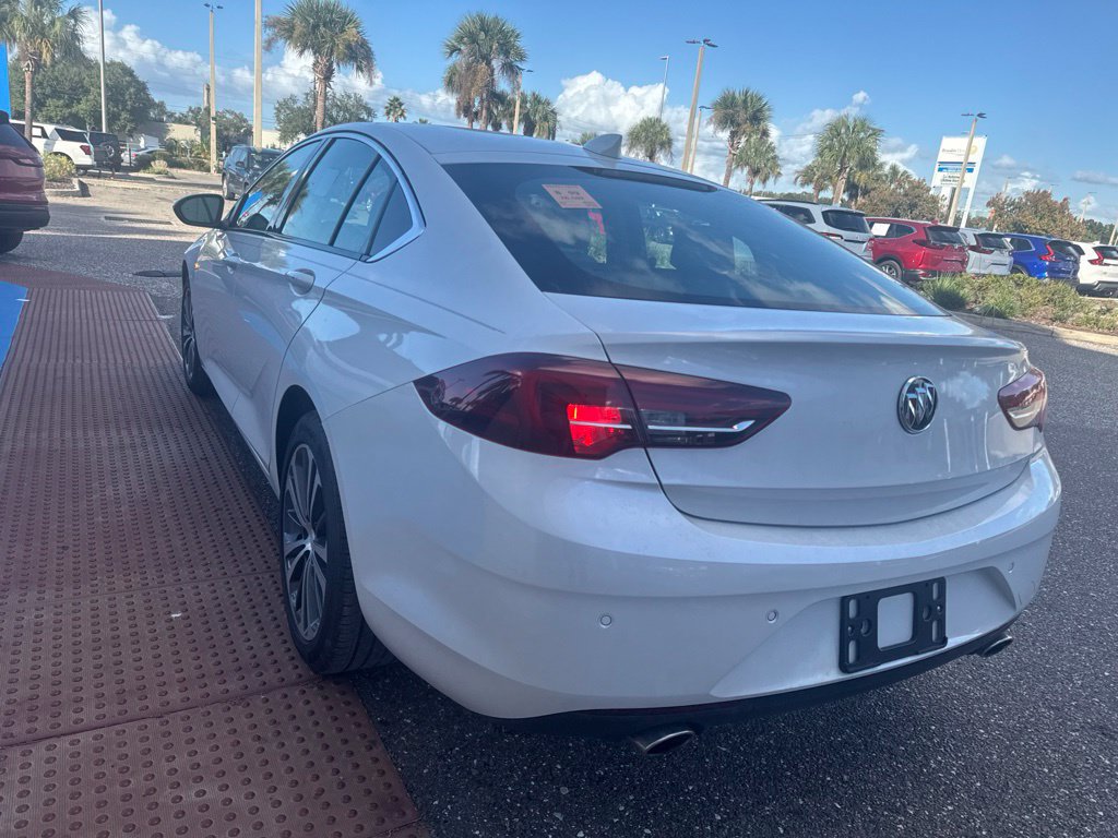 Used 2018 Buick Regal Essence w/ Driver Confidence Package #1 FWD image 24