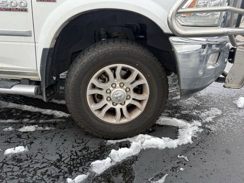 Used 2017 RAM 2500 Laramie image 9