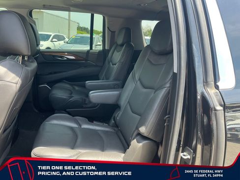 Used 2020 Cadillac Escalade ESV Premium Luxury RWD image 31