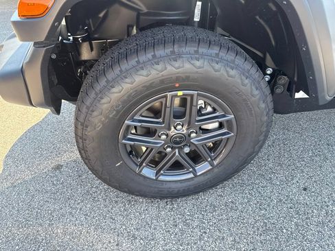 New 2026 Jeep Wrangler Sport AWD/4WD image 10