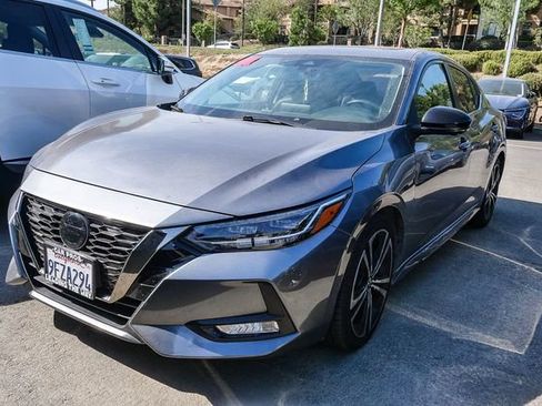 Used 2022 Nissan Sentra SR w/ SR Premium Package FWD image 6
