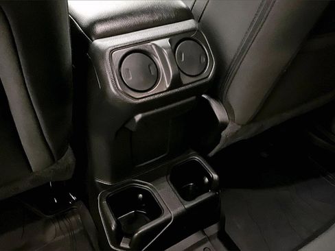 Used 2022 Jeep Gladiator Sport w/ Trailer Tow Package image 11