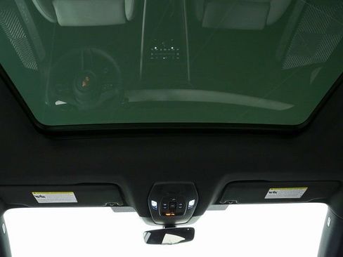 New 2026 Porsche Macan 4S Electric image 20